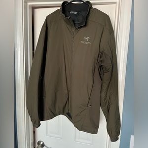 Arc’yeryx Atom LT Dracaena Mens Large.